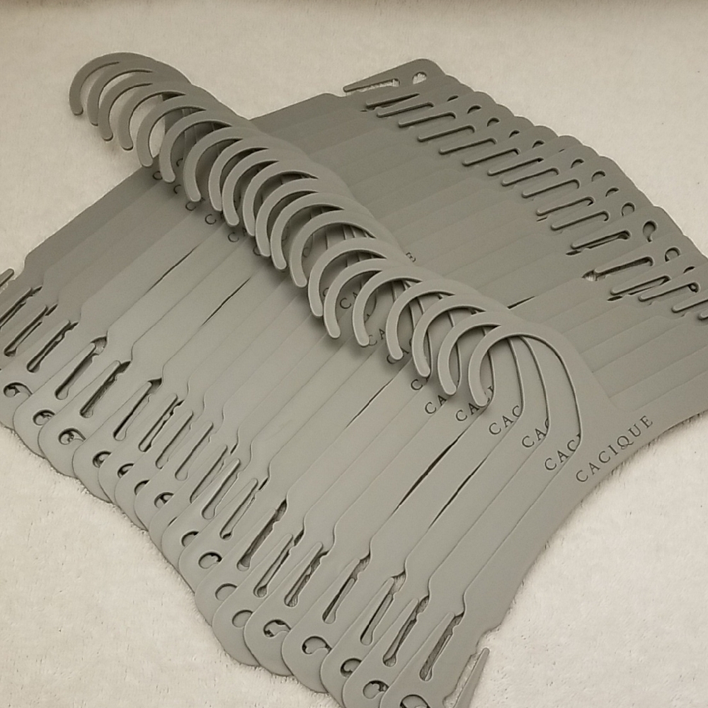 20 Cacique Bra Hangers